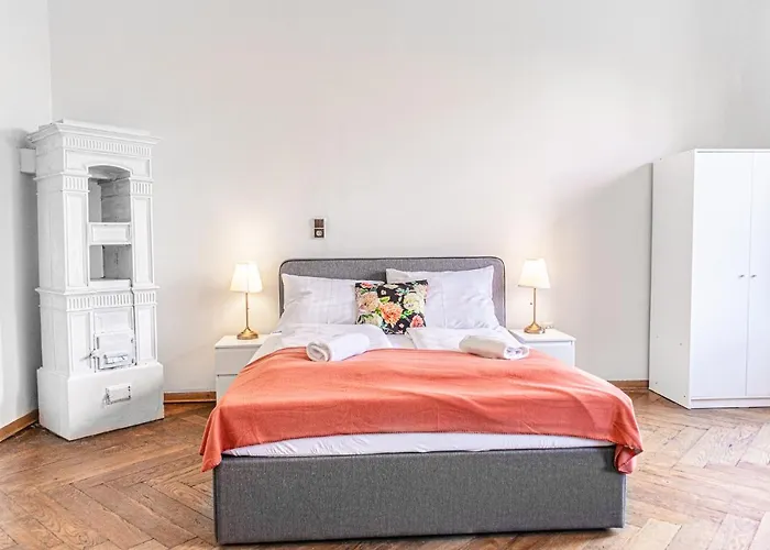Gorgeous 1Br Apt Near Akh Hospital