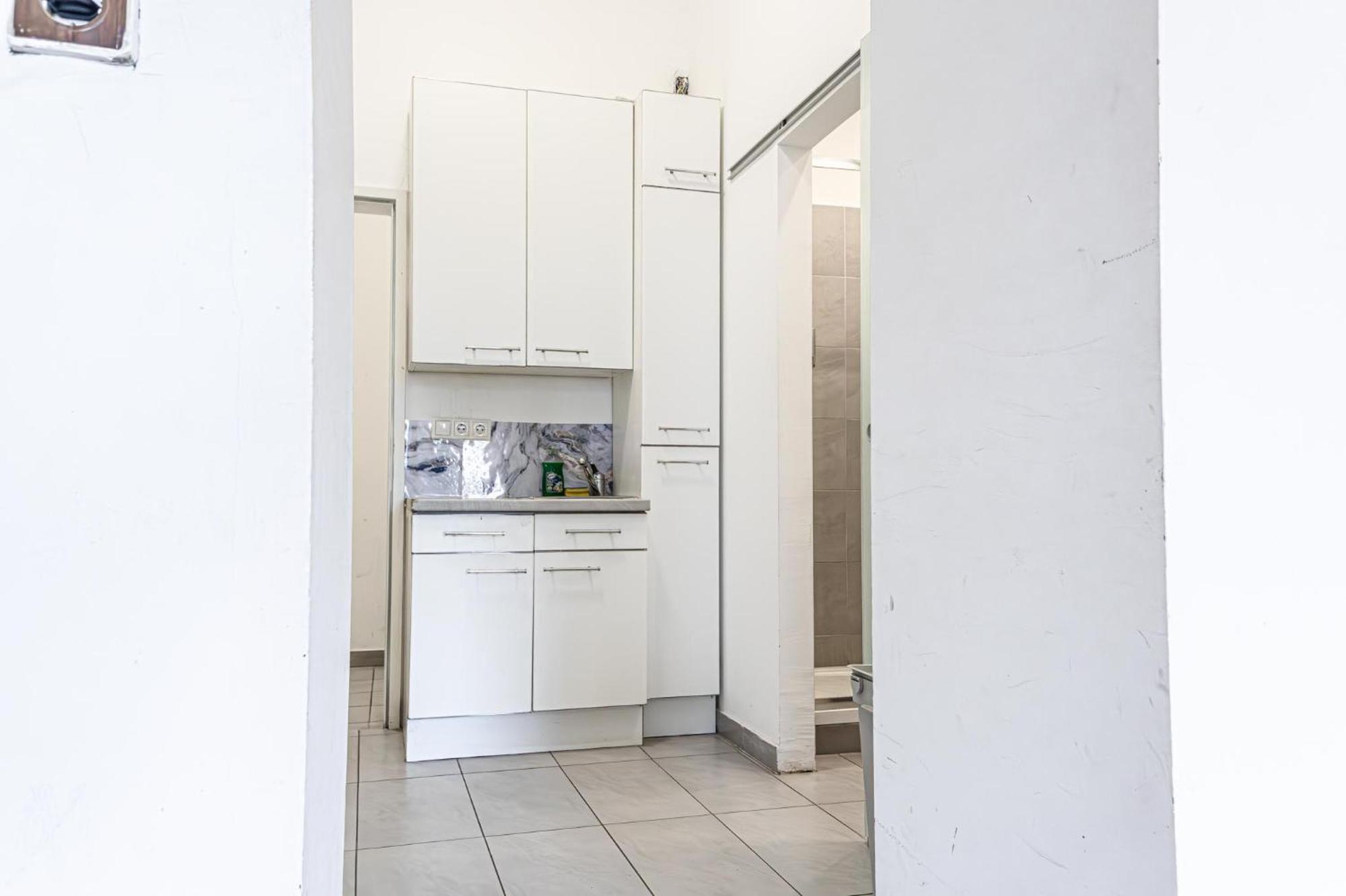 Gorgeous 1br Near Akh Hospital Apartamento